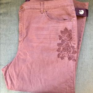 Gloria Vanderbilt w/ Floral Design Jeans 24W